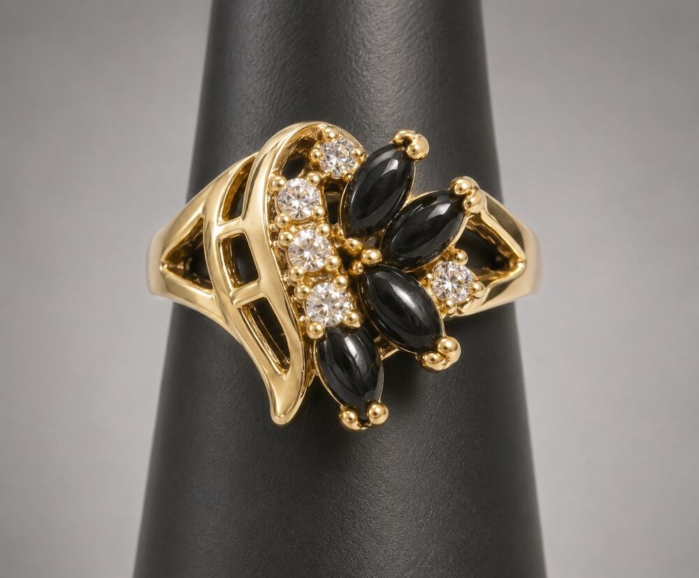 Vintage Glass Ring, Signed SETA, Size 5, Black & White Fashion Rhinestone r-94